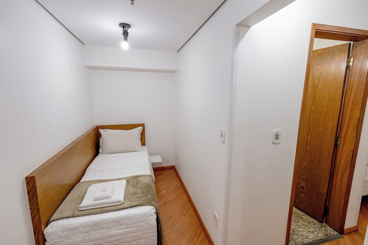 Room 12 of 119