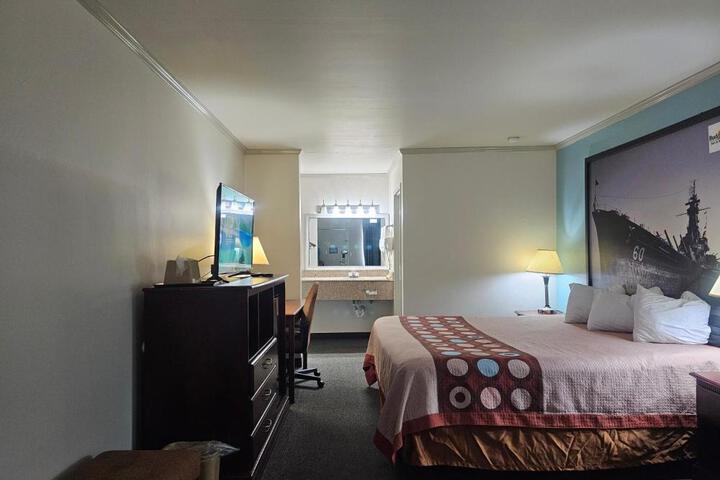 Standard King and Single Room