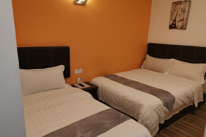Room 19 of 74