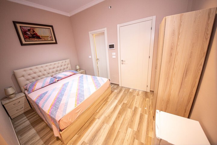 Room 11 of 41