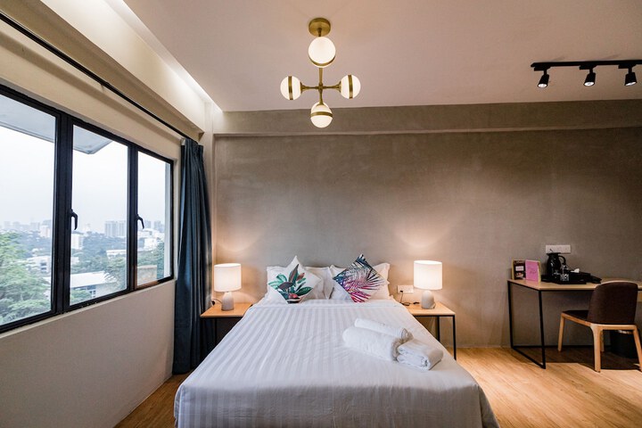 Room 43 of 105