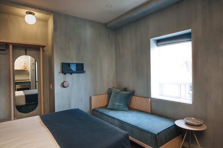 Room 17 of 63