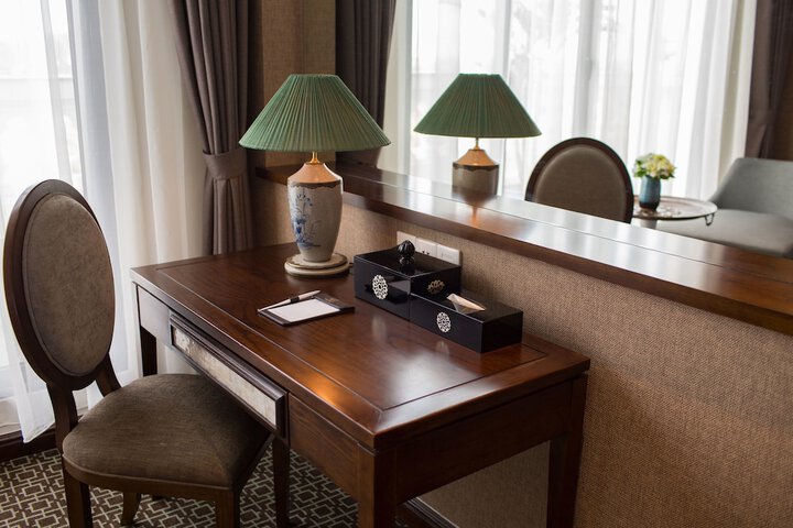 Room 27 of 72