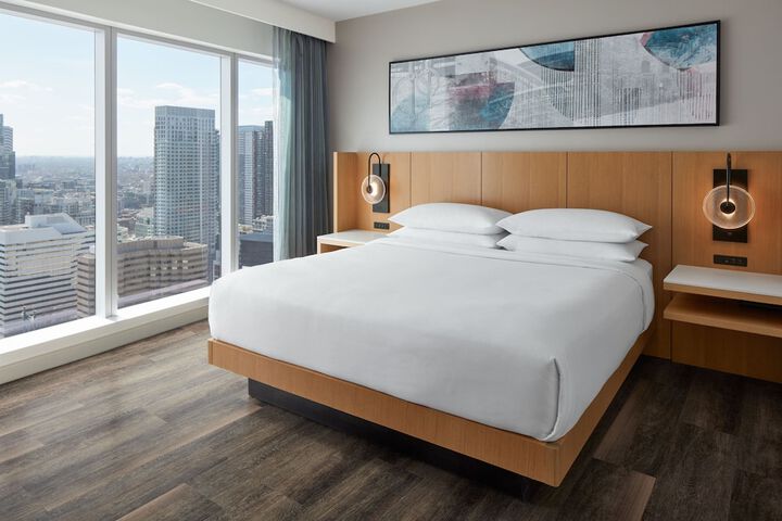 Room 40 of 141