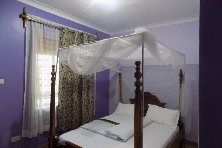 Room 17 of 29