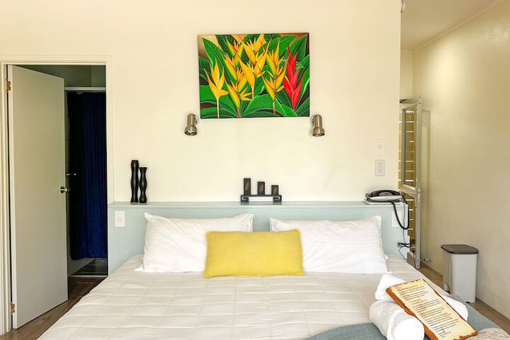 Room 9 of 117