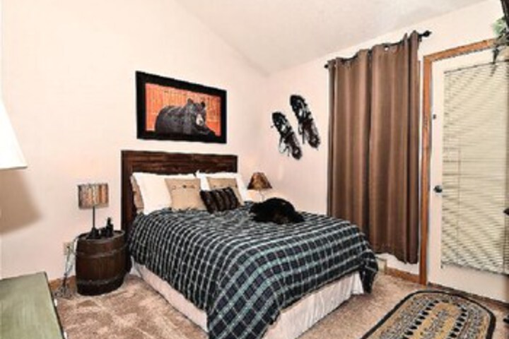 Room 40 of 50