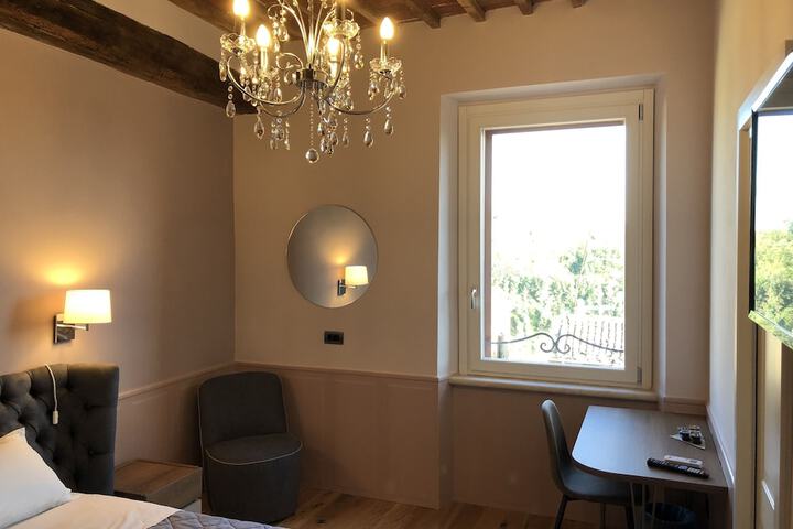 Room 45 of 68