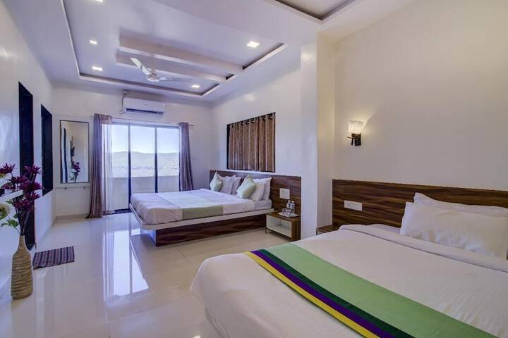 Room 5 of 22