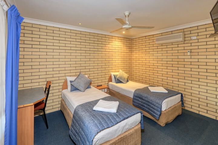 Room 12 of 45