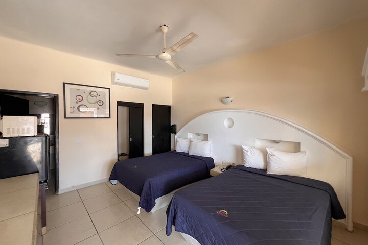 Room 9 of 19