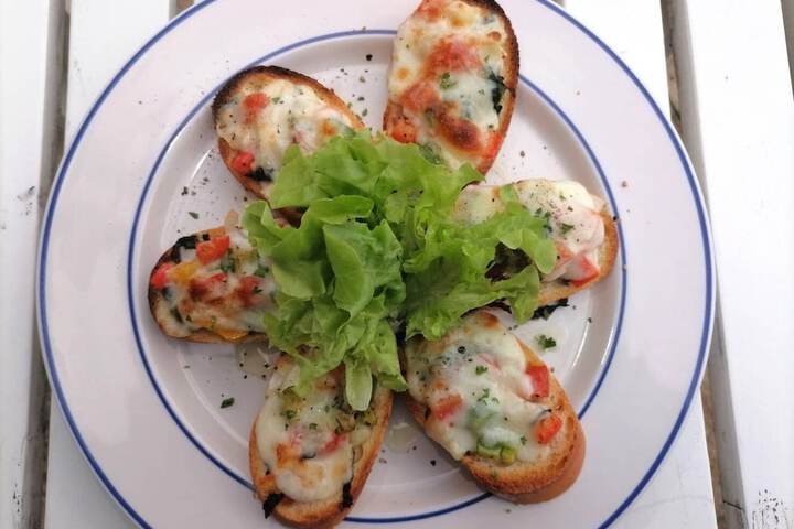 Dining 208 of 293
