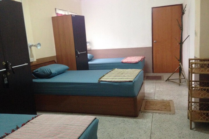 Room 10 of 27