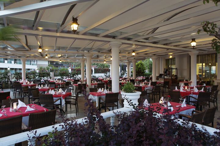 Dining 114 of 182