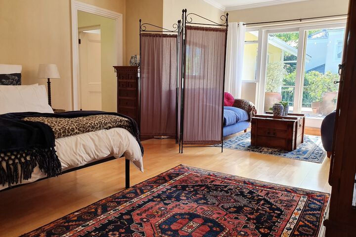 Room 6 of 49