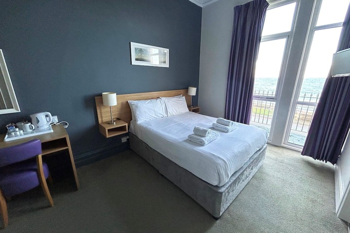 Room 58 of 102