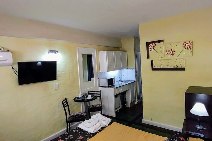 Room 13 of 60