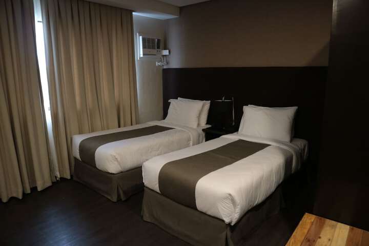 Room 18 of 45