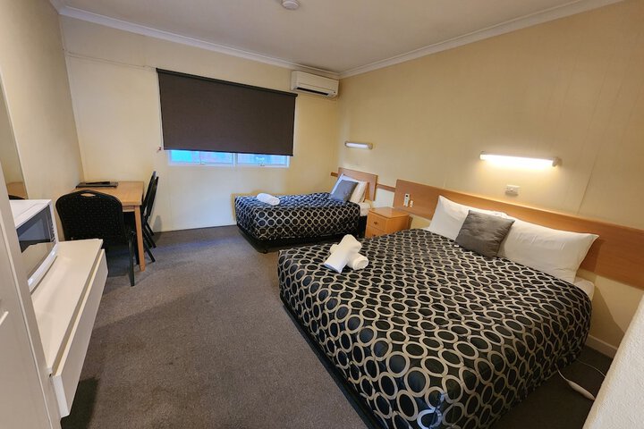 Room 38 of 144