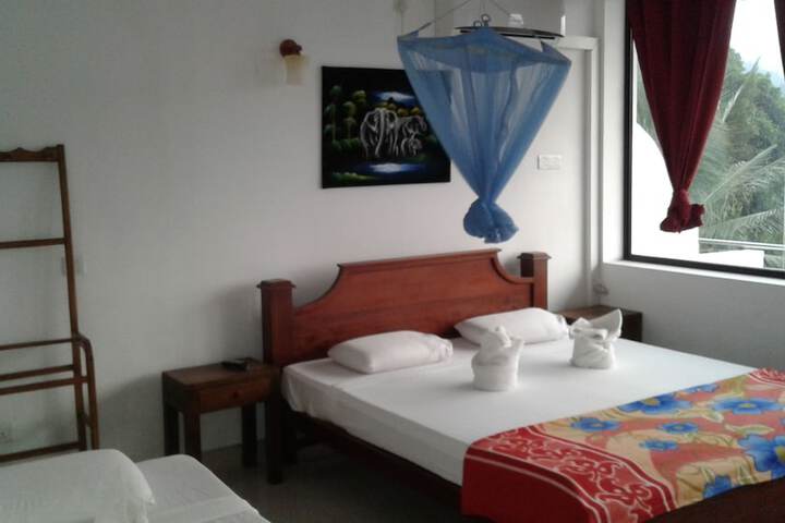Room 9 of 53