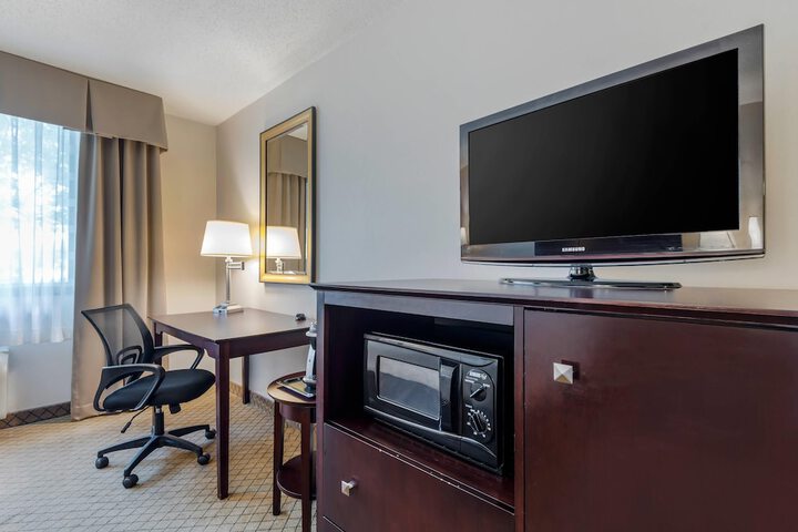 Room 16 of 42