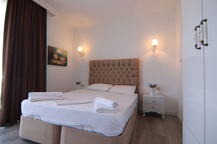 Room 14 of 117