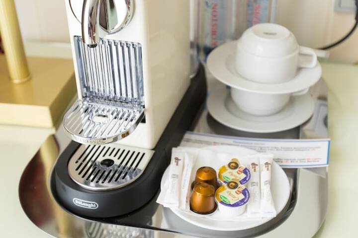 Breakfast/Coffee Service 18 of 44
