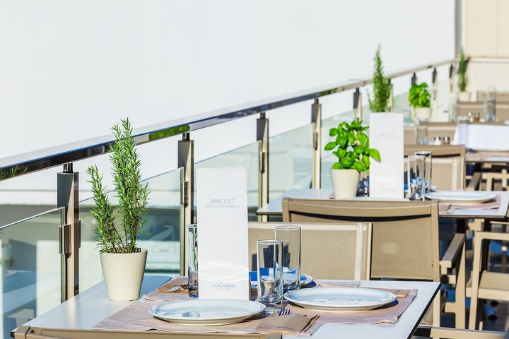 Dining 169 of 221