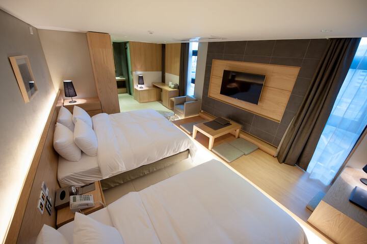 Room 41 of 84