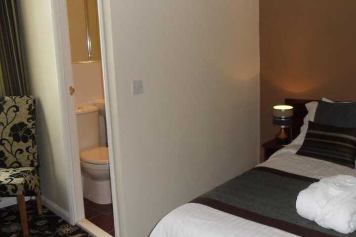 Room 50 of 65