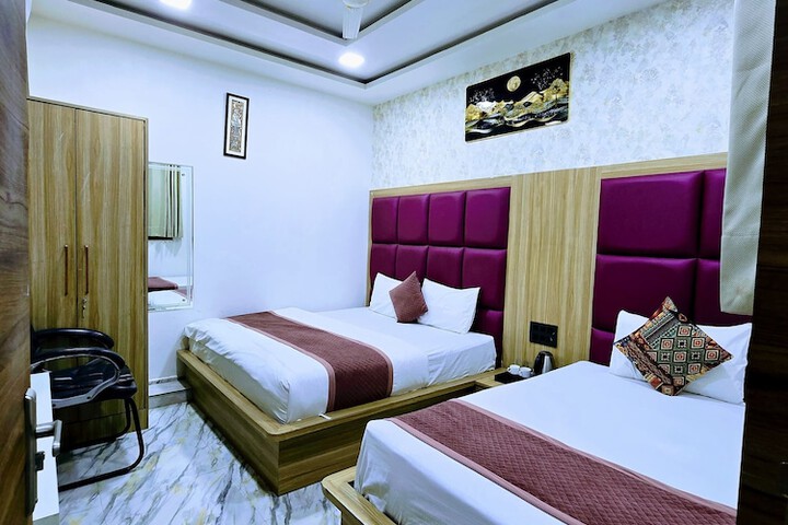 Room 10 of 60