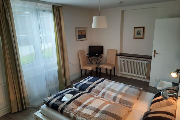 Room 5 of 39
