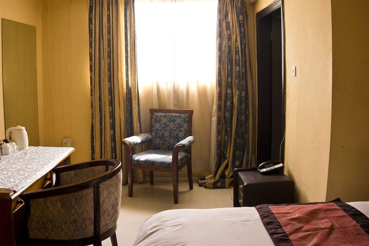 Room 18 of 54