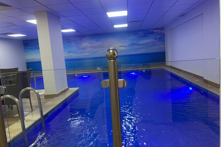 Pool 94 of 109