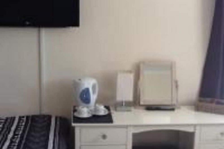 Room 11 of 31