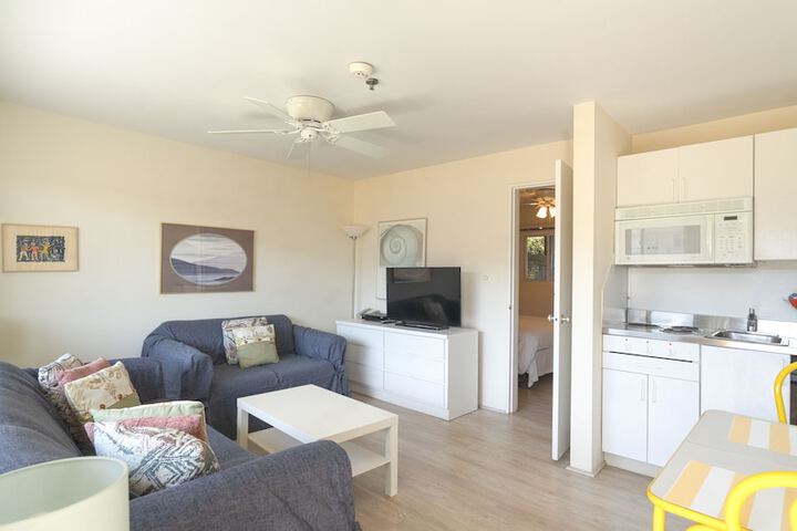 Room 43 of 152