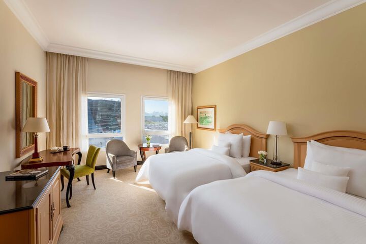 Room 42 of 108