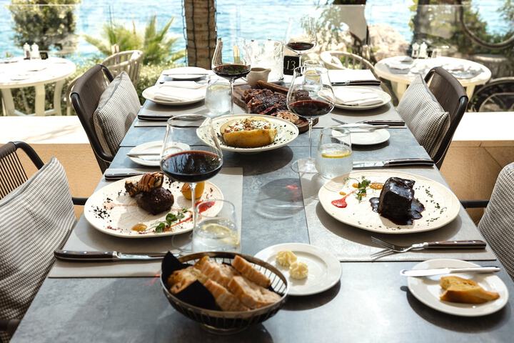 Dining 93 of 103