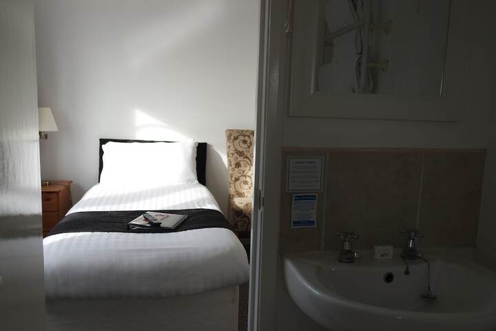 Room 86 of 160