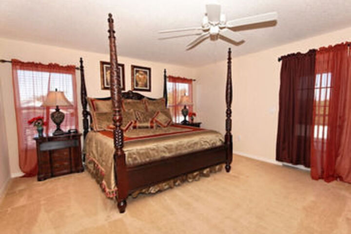 Room 79 of 380