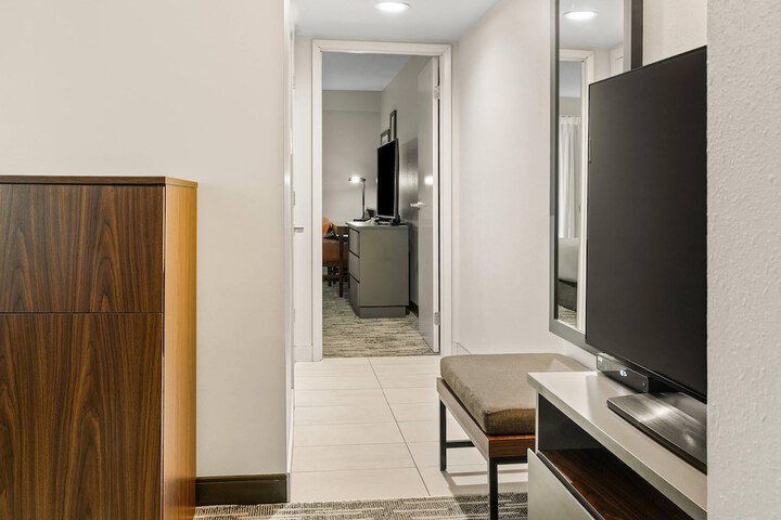 Room 35 of 49