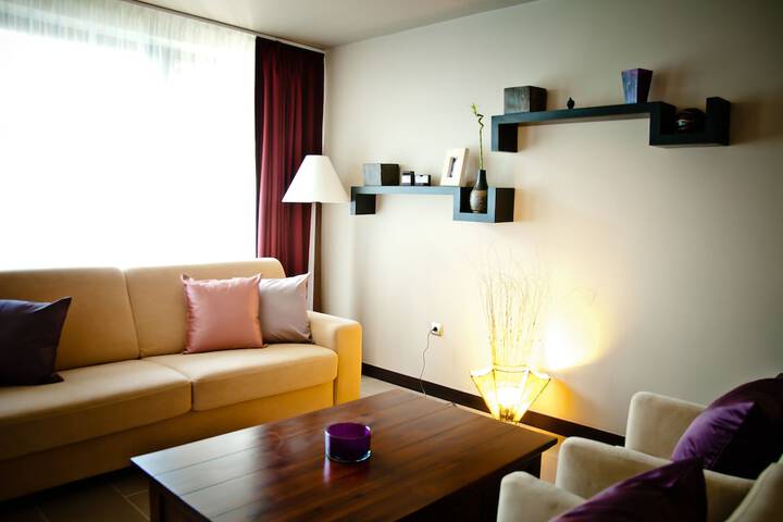 Room 9 of 21