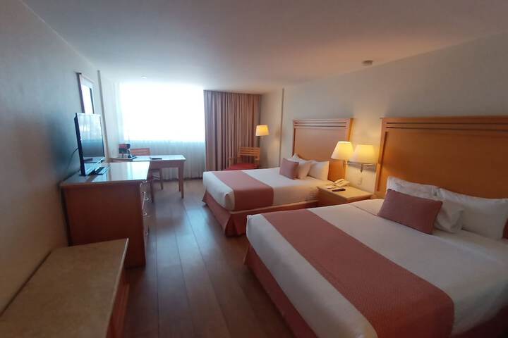 Room 28 of 134