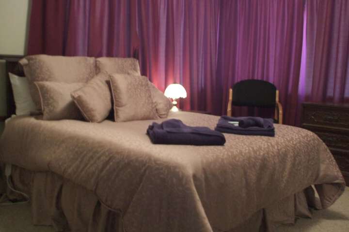 Room 9 of 39