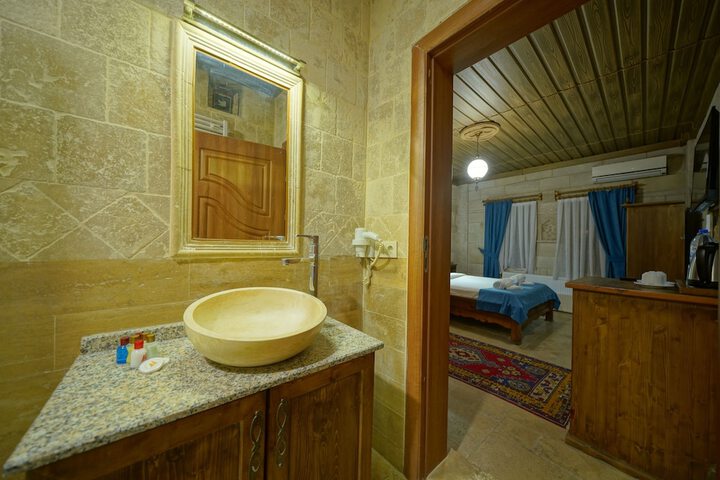 Room 84 of 113