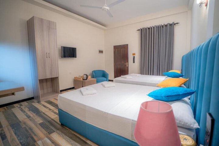 Room 3 of 18
