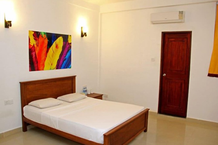 Room 7 of 43