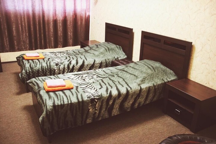 Room 9 of 65