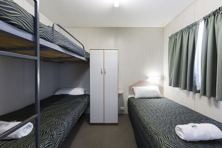 Room 5 of 150