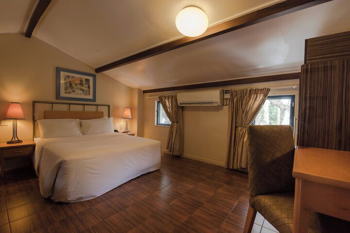 Room 26 of 85